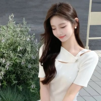 照片中的女孩 海报